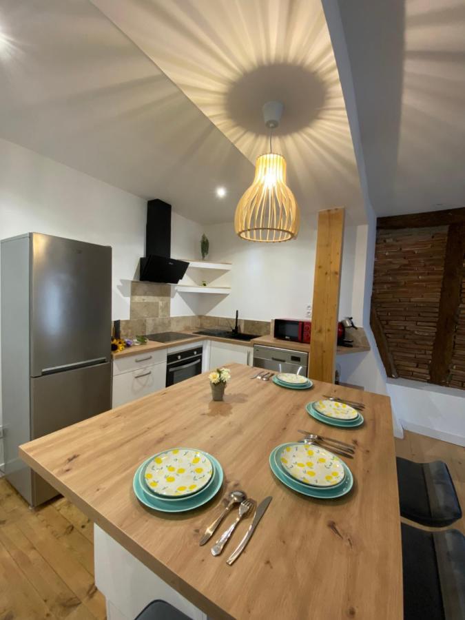 Logement Tout Equipe Layrac Exterior photo