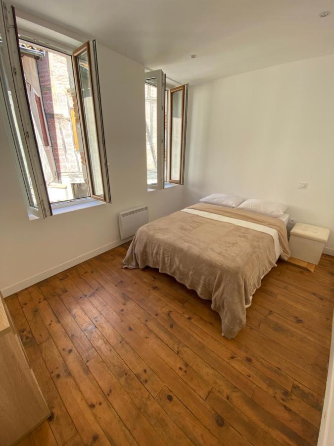Logement Tout Equipe Layrac Exterior photo